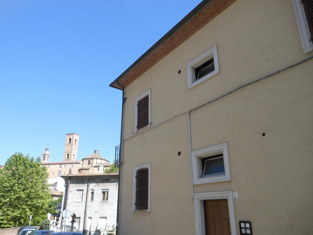 B&B La Luna Dal Borgo Йези Стая снимка