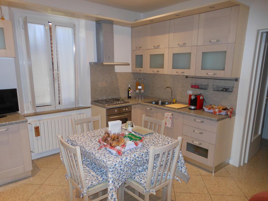B&B La Luna Dal Borgo Йези Екстериор снимка
