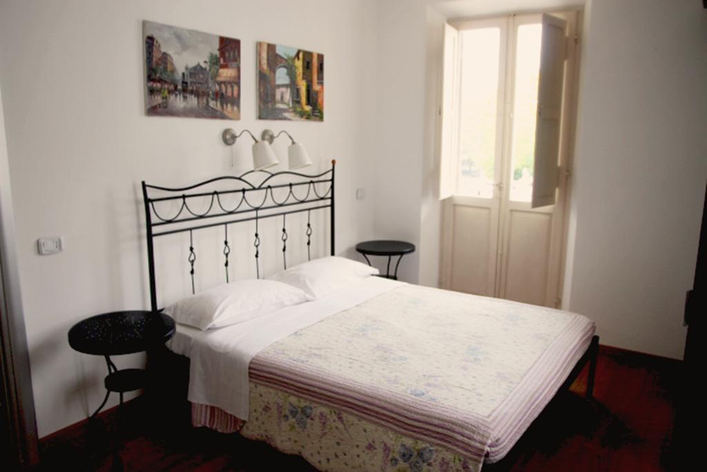 B&B La Luna Dal Borgo Йези Екстериор снимка